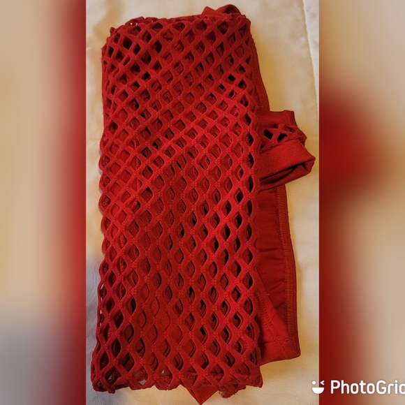 One piece - Picture 4 of 5